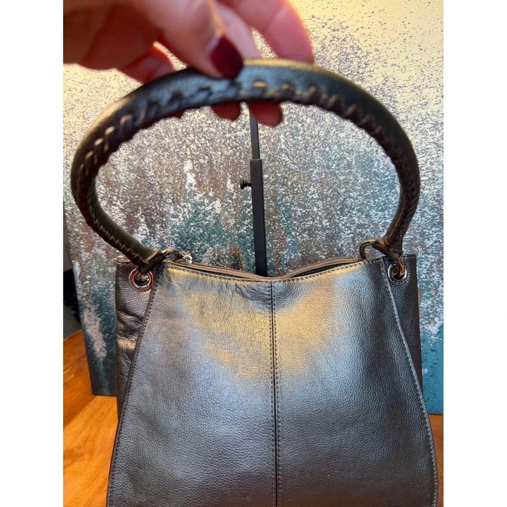 Tignanello Y2K Style Metallic Leather Shoulder Bag Silver 2010s